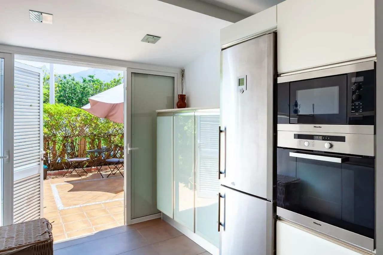 Cozy Townhouse In El Duque Apartment Costa Adeje  Spain